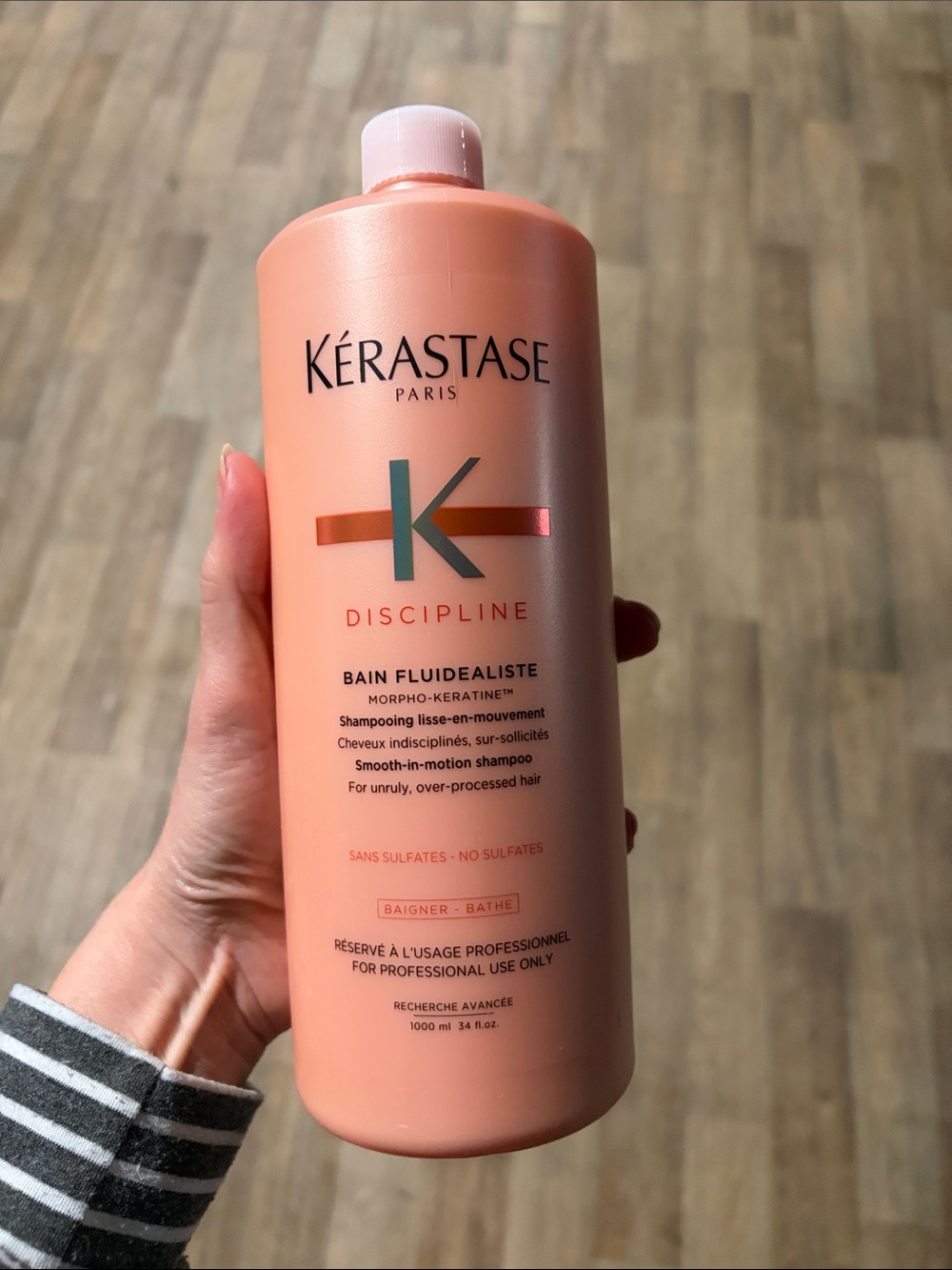 Kérastase Discipline Smooth-In-Motion Shampoo - Peach